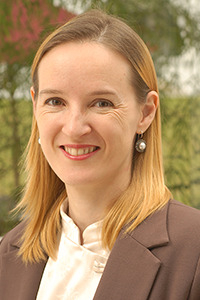 Dr Caroline Brassard Dr Caroline Brassard